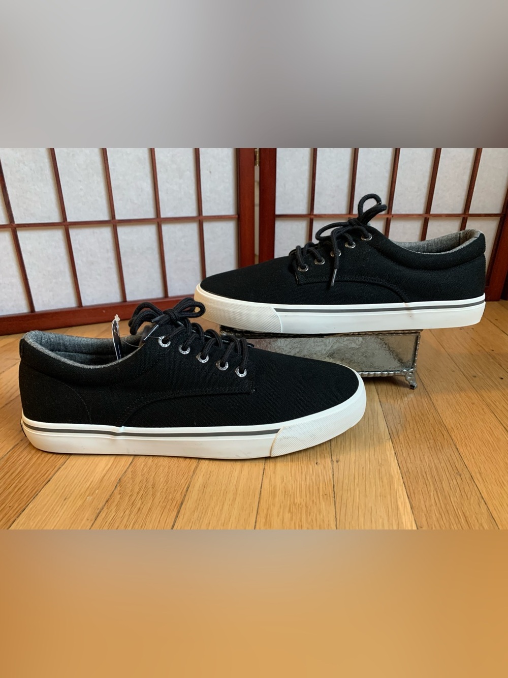 NWOB NAUTICA COZZA Black Canvas Boat Shoes in Size US 10.5/UK 10/EUR 43-44